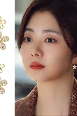 Trendy Flower Earrings for Women, Pure Silver Studs, Elegant High-End Light Luxury Design, 2024 Fashion Accessory