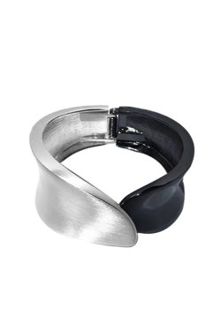 Trendy High-End Wide Bracelet for Women - Minimalist Influencer Style Arm Accessory