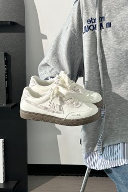Trendy Little White Flat Sneakers for Women - Spring Korean Style Design, Casual Internet Celebrity Shoes, Comfortable Everyday Footwear