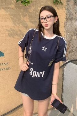 Trendy Loose-Fitting Oversized T-Shirt for Women with American Print Design - Short Sleeve Jersey, Perfect for Summer Style