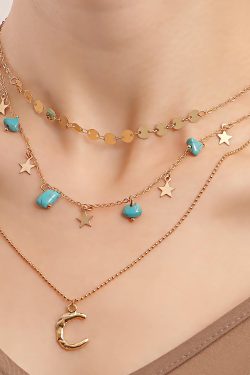 Trendy Multi-Layer Natural Turquoise Crescent Pendant Necklace for Women, European and American Style Hot Girl Accessories
