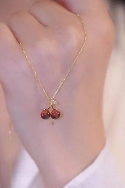 Trendy Red Cherry Pendant Necklace for Girls, 2024 Light Luxury Clavicle Chain, High-End Niche Design