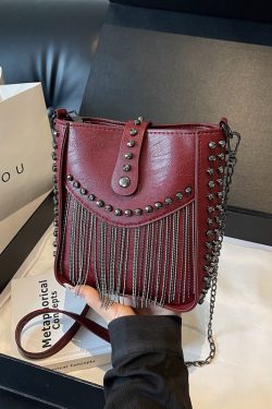 Trendy Retro Chain Crossbody Bucket Bag for Women - High-End Commuting Style for Spring/Summer 2025