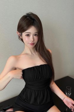 Trendy Strapless Ruffled Short Blouse for Women, Summer Waist-Cinching Top with Sweet and Spicy Design, Y2K Fashion Style