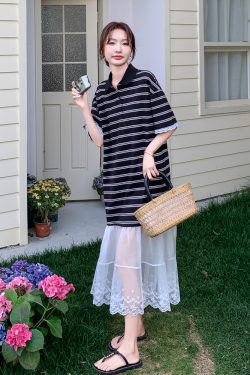 Trendy Summer Striped Patchwork Dress for Petite Women - Stylish and Cute Travel Outfit