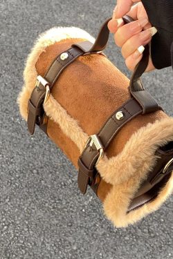 Trendy Women's Lamb Wool Plush Crossbody Bag for Autumn/Winter 2025 - Versatile Ins Style Handbag