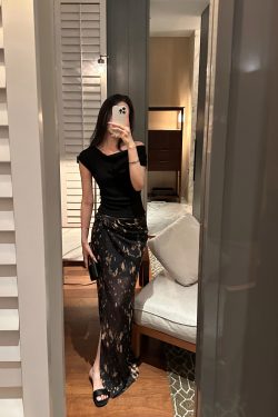 Twisted Split Heavy Embroidery Printed Skirt for a Chic Gilded Look - Trendy Y2K Style Fashion Piece