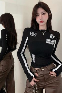 Unique Letter Print Black and White Color Block Long Sleeve T-Shirt for Women - Slim Fit Elegant Autumn Style