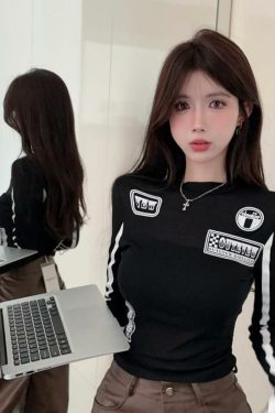 Unique Letter Print Black and White Color Block Long Sleeve T-Shirt for Women - Slim Fit Elegant Autumn Style