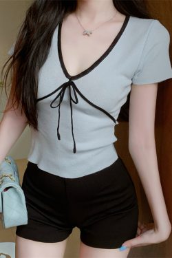V-Neck Bow Tie Short Sleeve Cropped T-Shirt with Color-Blocking - Spicy Girl Pure Desire Style, Korean Fashion