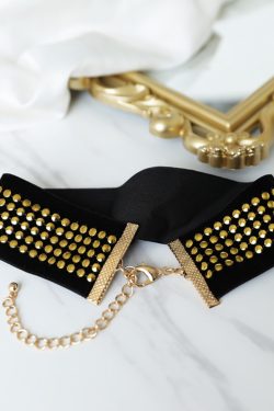 Velvet Yellow Sequined Wide Choker Necklace - Hip-Hop Style, European American Trend, Short Circle Design for Women
