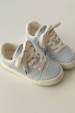 Versatile Flat White Sneakers for Students - Casual Board Shoes with Trendy 2025 Design