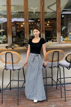 Versatile High-Waisted A-Line Checkered Long Skirt for Women - Slimming Tie-Up Design, Perfect for Y2K and 90s Fashion Lovers