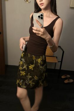 Vintage 3D Relief Printed Oil Painting A-Line Midi Skirt - Slimming Design, Retro Style, Perfect for 90s and Y2K Fashion Lovers