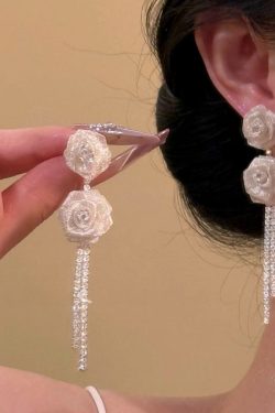 Vintage French Lace Rose Tassel Earrings - Elegant Studs with Light Luxury and Sweet Charm for Fashion Lovers