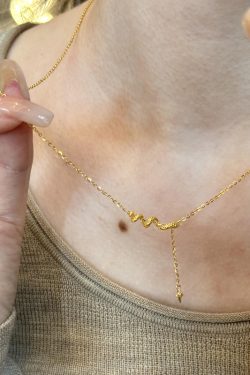 Vintage Gold Snake Pendant Necklace with Four-Pointed Star, Minimalist Collarbone Chain for Women, Year of the Snake Jewelry