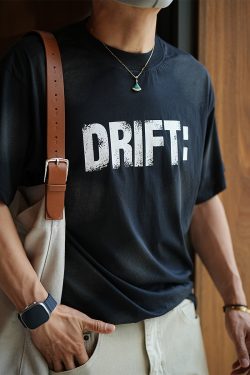 Vintage Gradient Short-Sleeve T-Shirt for Men - Hong Kong Style Heavyweight Wash, Trendy Letter Print, Summer Essential