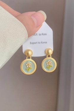 Vintage-Inspired Drop Stud Earrings for Women - Niche Designer Fashion Accessories