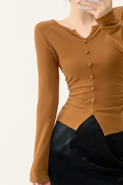 Vintage-Inspired V-Neck Knitted Top for Women with Pleated Design and Slim Fit, Perfect for Y2K and Korean Style Fashion