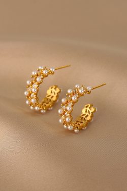 Vintage Pearl Stud Earrings for Women with Zircon Stones - Unique Shi Family Design, Elegant Personality Jewelry