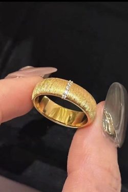 Vintage-Style Purple Bauhinia Flower Textured Small Square Diamond Ring for Women - 2025 Lightweight Retro Luxury Fashion Accessory