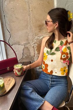 Vintage Sweet Colorful Floral Print Sleeveless Crop Top with Tie, Off-Shoulder Style, Y2K Inspired Fashion