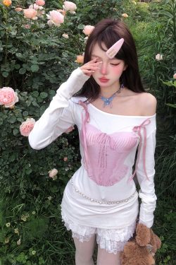 White Long Sleeve Ballet T-Shirt for Women - Sweet Slim Fit, Shoulder-Exposing, Waist-Defining Versatile Summer Top