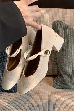 White Low-Heeled Mary Jane Shoes for Women - Elegant Lambskin Design, French Style, Perfect for Skirts and 90s-Inspired Looks