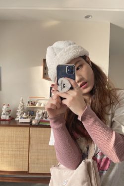 Wide-Brimmed Sweet Bean Hat - Face-Slimming Warm Wool Bowl Hat in Korean Style, Perfect for Fall and Winter Fashion