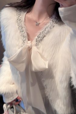 Winter Bowknot White Eco-Friendly Fur Coat Women's Heavy-Duty Soft Knitted Cardigan Sweater for Cozy Chic Style