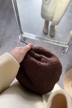 Winter Limited Korean Style Fluffy Bucket Bag - Handmade Meat Floss Rice Ball Design