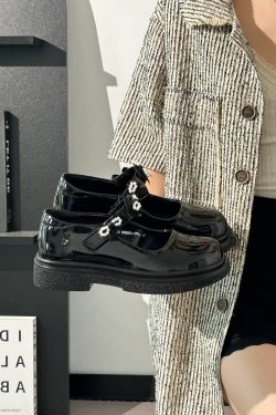 Women's 2025 New Style Mary Jane Leather Shoes - British Retro Loafers, Versatile Classic Flats for Everyday Wear