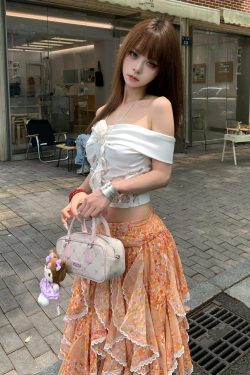Women's French Floral Print A-Line Half Skirt with Lace Ruffle Design - Summer Slimming Short Skirt for Trendy Style