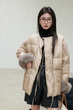 Women's High-End Collarless Short Down Jacket with Fox Fur Trim - 90% White Duck Down - Chic Chinese Style for Winter
