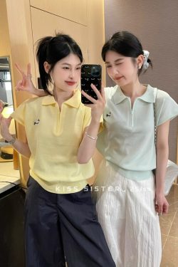 Women's Pink Cropped Short-Sleeve Knitted Polo Half-Zip Top - Stylish, Youthful Design for a Trendy Look