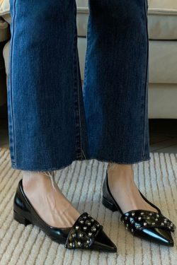 Women's Punk Style Sheepskin Single Shoes with Rivets - Black Low Heel Pointed Flats for 2024 Trendy Look
