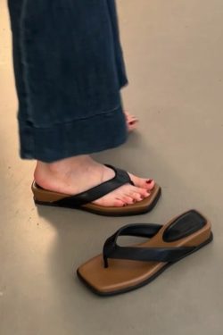 Women's Sheepskin Flip-Flops 2025 - Versatile Comfortable Square-Toe Thong Wedge Sandals in French Style