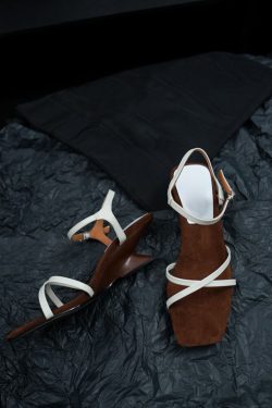 Women's Sheepskin High-Heeled Sandals 2024 - One-Strap Square Toe Open-Toe Irregular Heel for Summer Outdoor Style