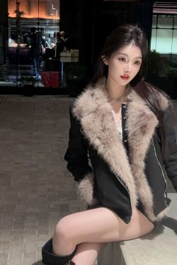 Women's Short Thick Eco-Friendly Suede Fur Coat with Lapel - Winter Jacket for Chic Style