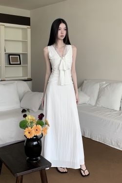Women's Summer White French V-Neck Sleeveless Dress, Slim A-Line Long Skirt, Unique Niche Design, Elegant Casual Style