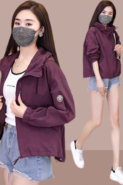 Women's UV Protection Jacket - Summer 2025 Lightweight Breathable Ice Silk Sun Protection Coat for Outdoor Activities