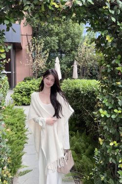 Women's White Alpaca Wool Knitted Cardigan Coat - Warm Autumn Winter Cloak Shawl for Cozy Layering