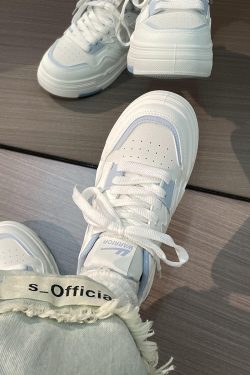 Women's White Thick-Soled Sneakers for Autumn - Versatile Niche Design, Student Style, Hong Kong Inspired Fashion Shoes
