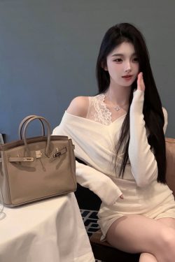 Women's White V-Neck Knitted Lace Vest Two-Piece Outfit - Spring Fashion Set, Perfect for Y2K and Korean Style Looks