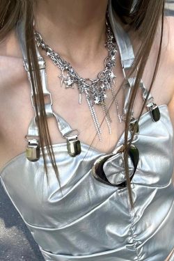 Y2K Silver Star Necklace with Metal Tassel Pendant, Multi-Layer Sequined Clavicle Chain for Women, Cool Girl Outing Jewelry