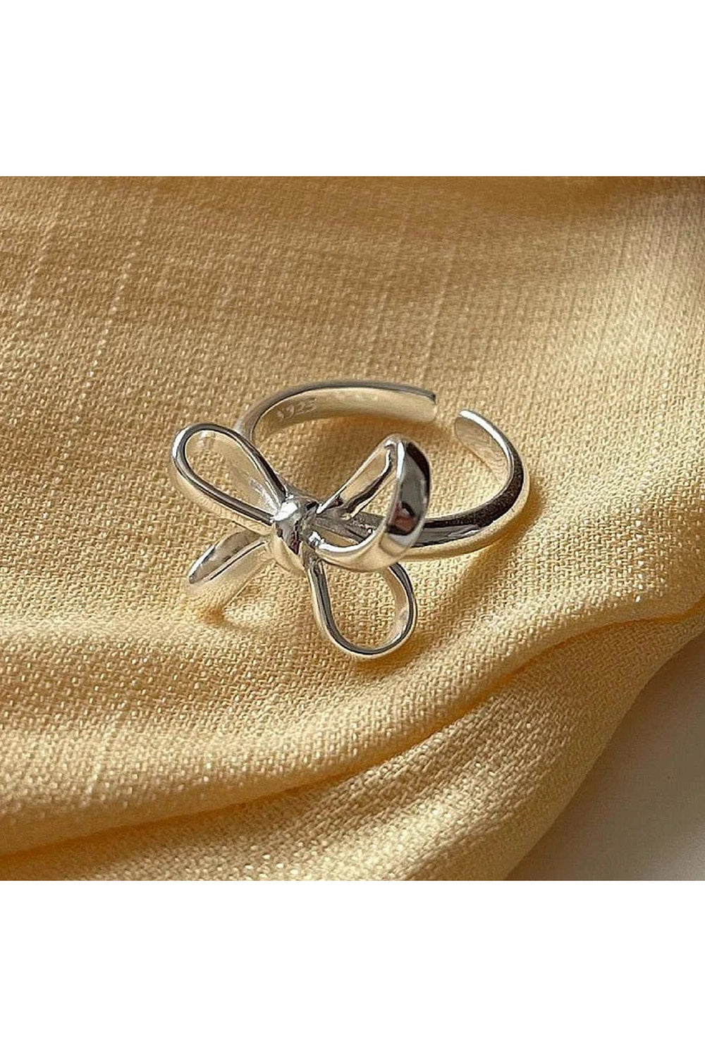 New Style Trends - Aesthetic Bow Pattern Silver Ring - Outfit Ideas