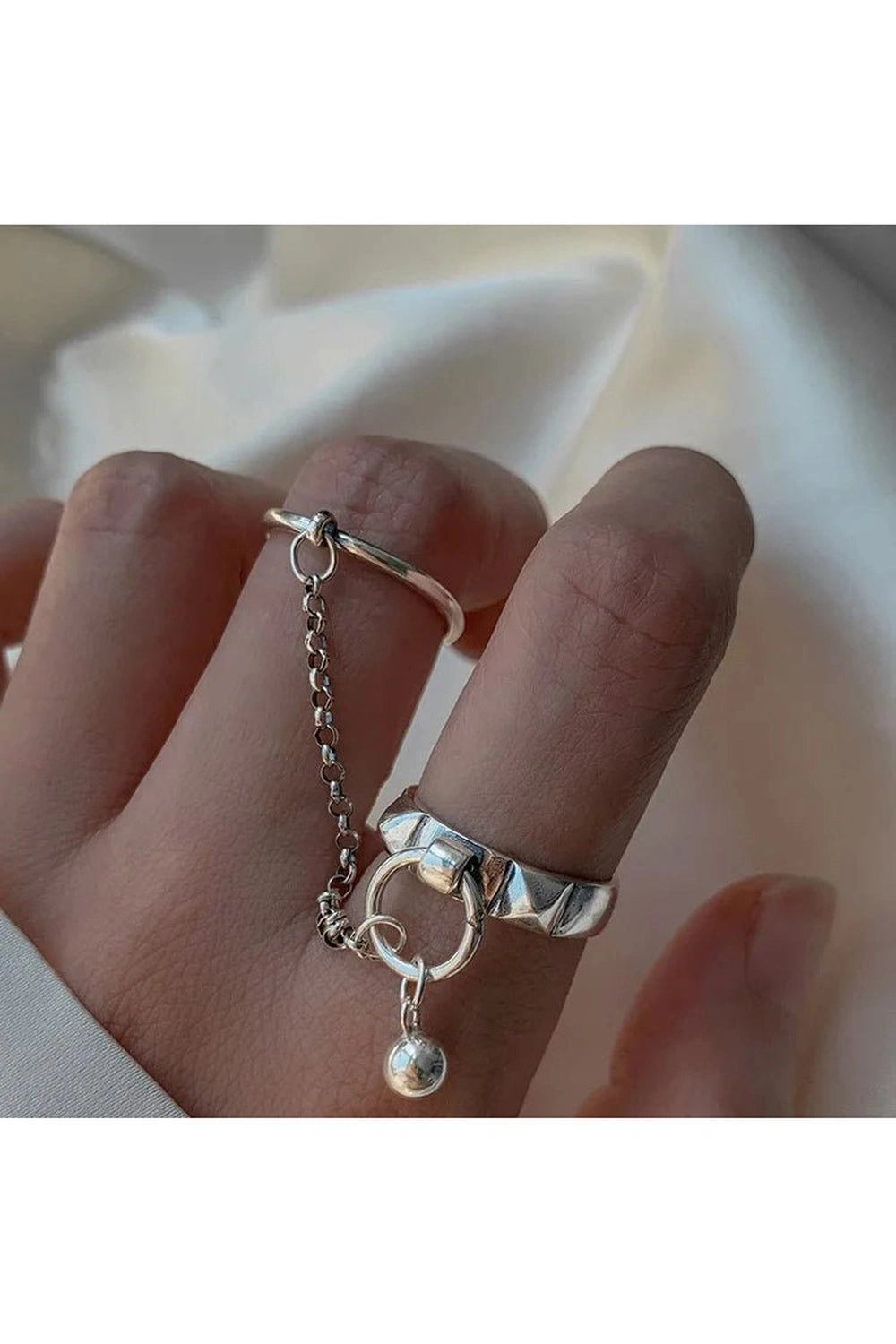 New Style Trends - Aesthetic Round Geometric Ring - Outfit Ideas