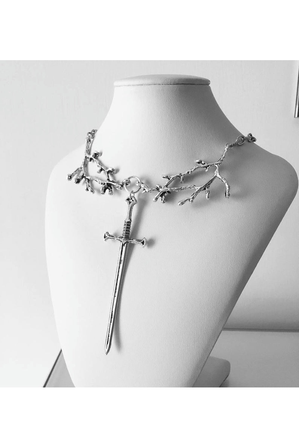 New Style Trends - Alt Punk Fashion Viking Sword Necklace - Outfit Ideas