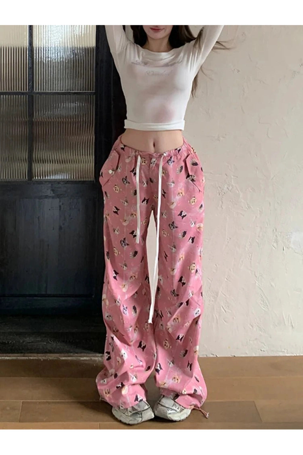 New Style Trends - Baggy Pink Harajuku Cargo Pants - Outfit Ideas