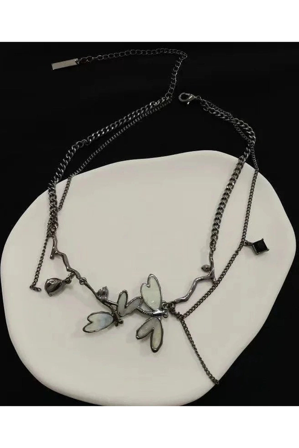 New Style Trends - Enchanted Dragonfly Edgy Choker - Outfit Ideas
